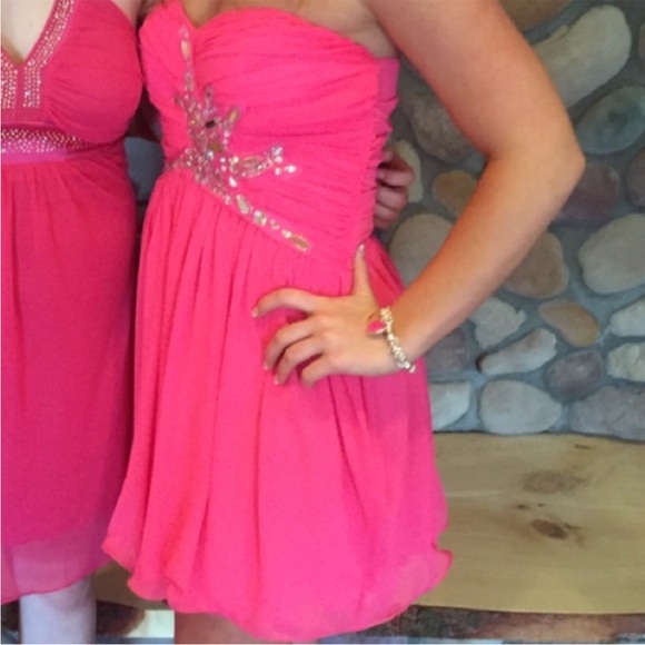Bling bling Hot pink dress sequin & beautiful beaded detail in front dress - Picture 2 of 4